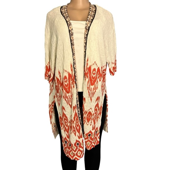 Chico's Sweaters - 3/$30 🍂 Chico’s Lightweight Printed Cardigan Sweater